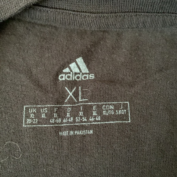 Women’s Adidas cropped tshirt - Picture 5 of 5